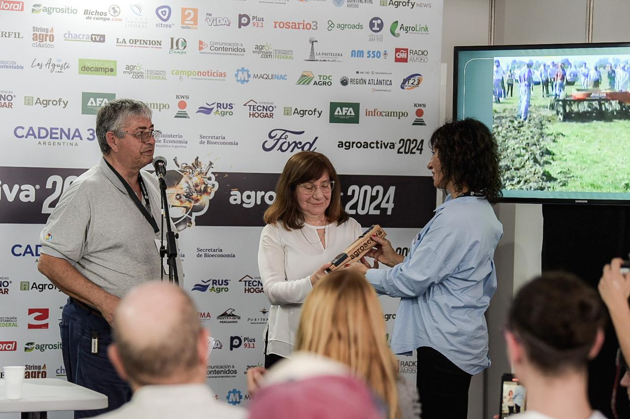 Raquel Chan, reconocimiento a la ciencia y tecnologÃ­a